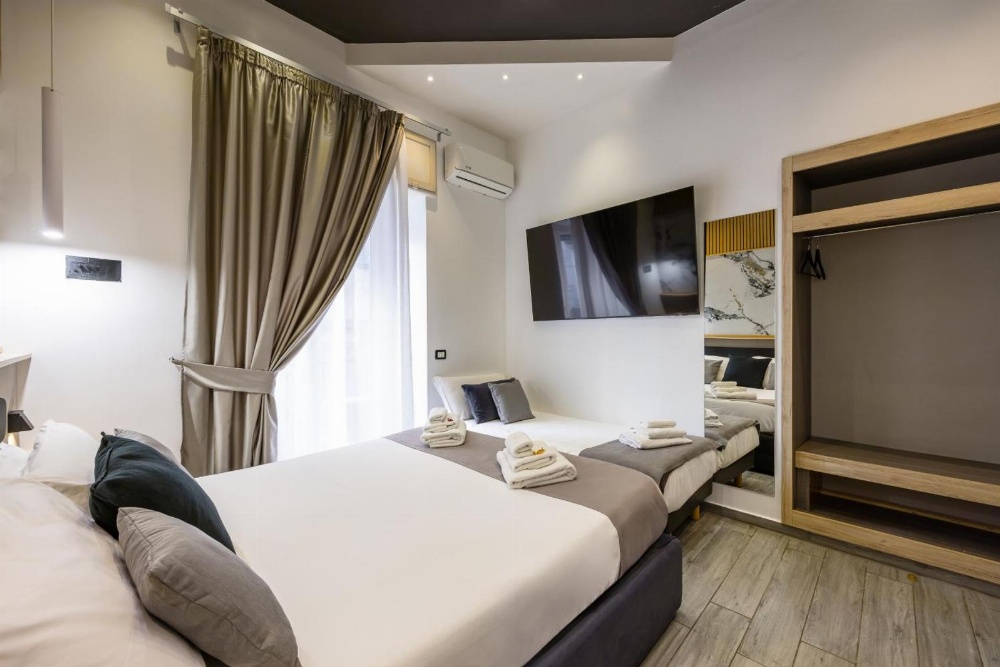 Hotel Bella Napoli Main image